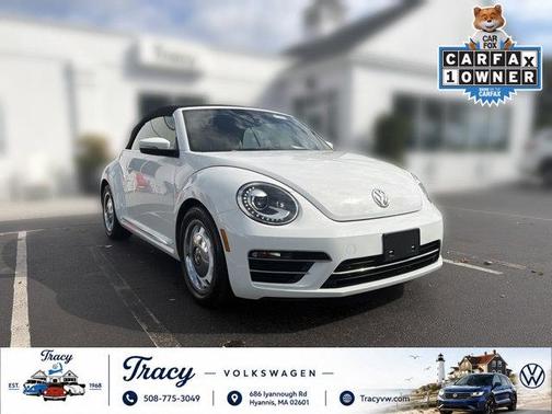 Pure White/Beige Roof 2018 Volkswagen Beetle 2.0T Coast