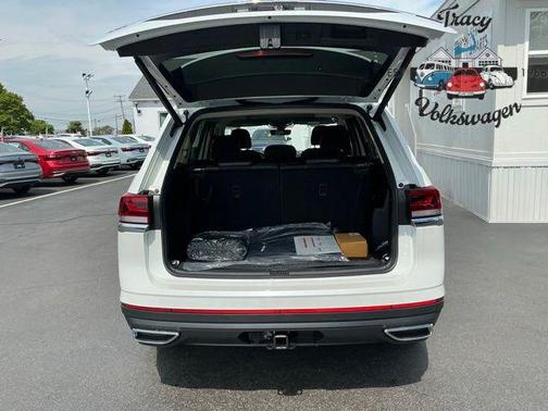 2025 Volkswagen Atlas 2.0T SEL
