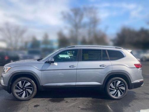 Silver Mist 2026 Volkswagen Atlas 2.0T SEL
