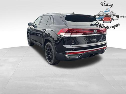 2026 Volkswagen Atlas Cross Sport 2.0T SE w/Technology 4MOTION