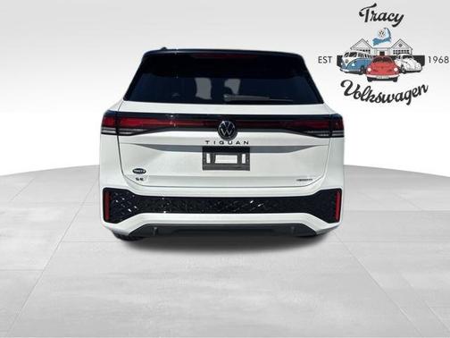 2025 Volkswagen Tiguan 2.0T SE R-Line Black 4MOTION