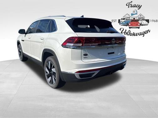 2026 Volkswagen Atlas Cross Sport 2.0T SEL