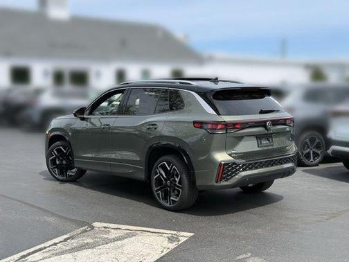 Avocado Green w/Deep Black Roof 2026 Volkswagen Tiguan 2.0T SEL R-Line 4MOTION