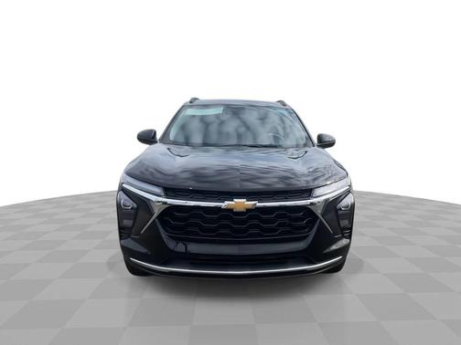 Mosaic Black Metallic 2026 Chevrolet Trax LT