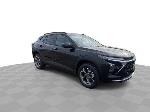 Mosaic Black Metallic 2026 Chevrolet Trax LT