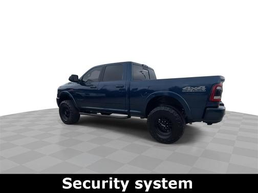 2020 RAM 2500 Laramie Crew Cab 4X4 6'4' Box