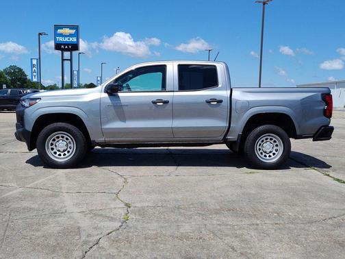 Sterling Gray Metallic 2024 Chevrolet Colorado WT