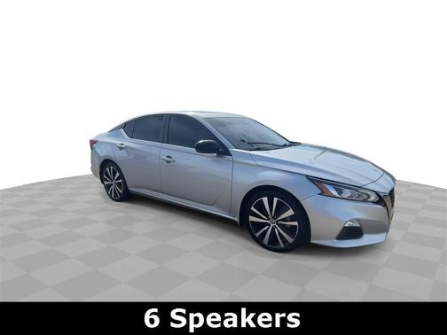 2021 Nissan Altima SR FWD