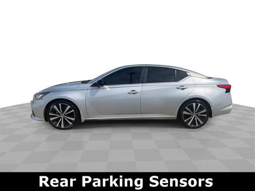 2021 Nissan Altima SR FWD
