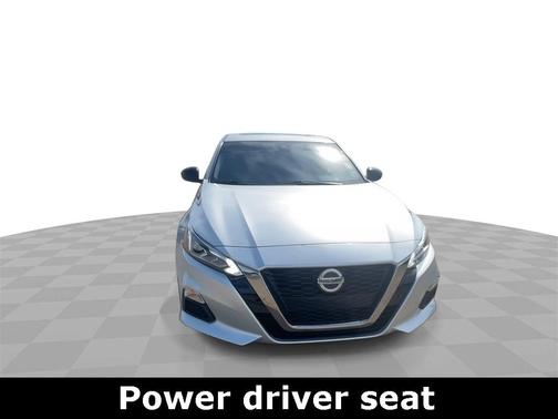 2021 Nissan Altima SR FWD