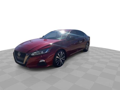 2022 Nissan Altima SR FWD