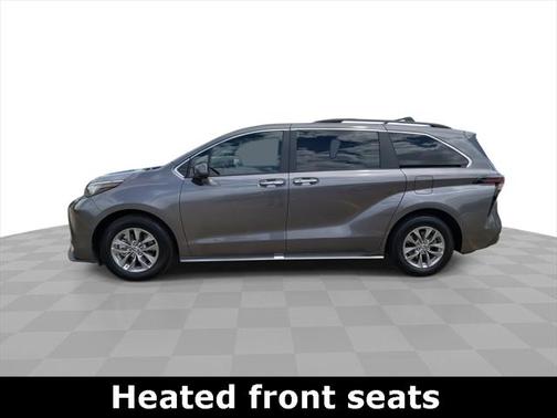 2023 Toyota Sienna XLE 8 Passenger
