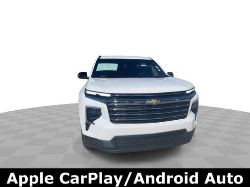 Summit White 2025 Chevrolet Traverse LT