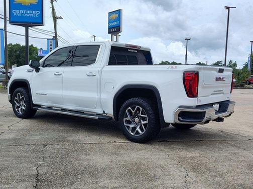 Summit White 2024 GMC Sierra 1500 SLT