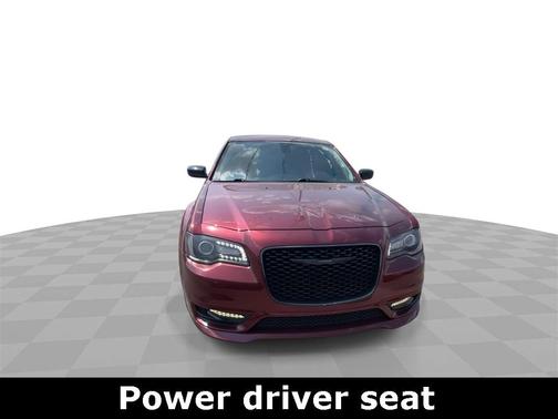 2020 Chrysler 300 Touring