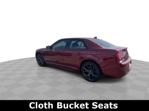 2020 Chrysler 300 Touring