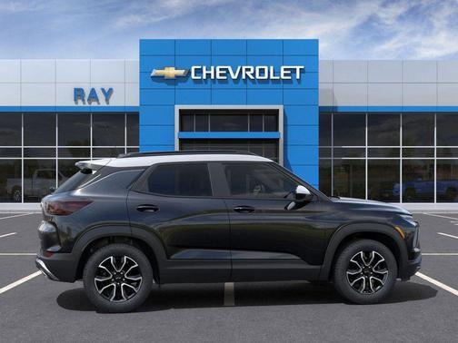 Mosaic Black Metallic 2025 Chevrolet Trailblazer ACTIV