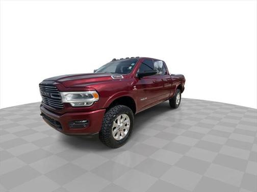 2020 RAM 2500 Laramie Crew Cab 4X4 6'4' Box