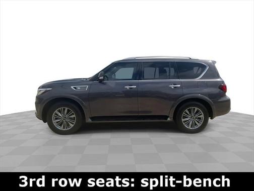 2022 INFINITI QX80 Luxe