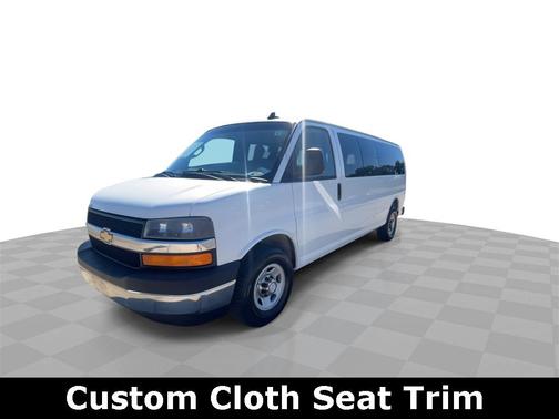 2017 Chevrolet Express 3500 LT