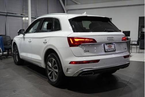 2022 Audi Q5 45 S line Premium Plus