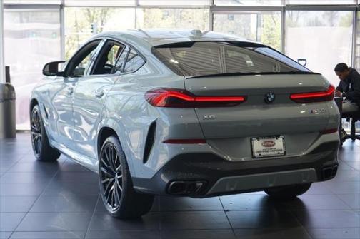 2024 BMW X6 M60i