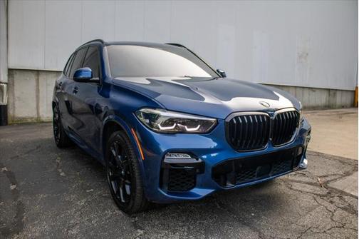 2021 BMW X5 M50i