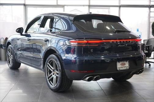 2020 Porsche Macan Base