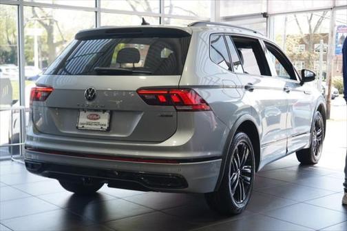 2022 Volkswagen Tiguan 2.0T SE R-Line Black 4MOTION