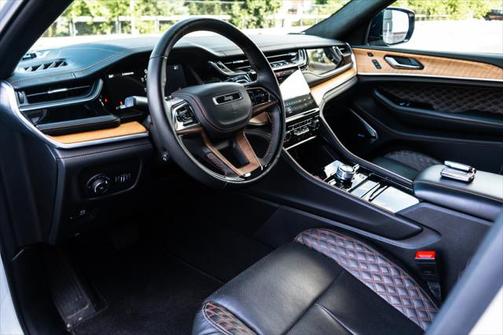 2023 Jeep Grand Cherokee L Summit Reserve