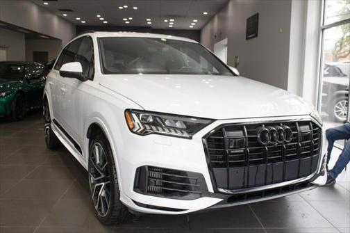 2022 Audi Q7 55 Prestige