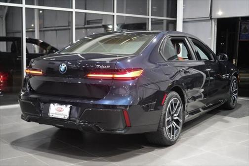 2024 BMW 750e i xDrive