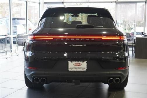 2024 Porsche Cayenne S
