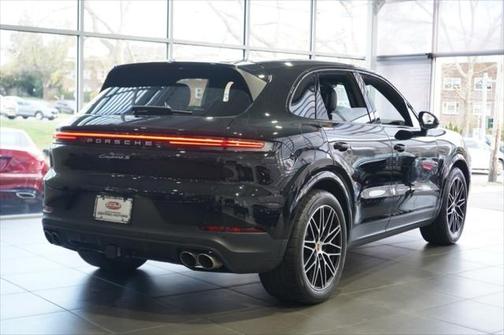 2024 Porsche Cayenne S