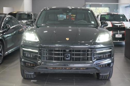 2024 Porsche Cayenne S