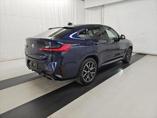 2022 BMW X4 xDrive30i