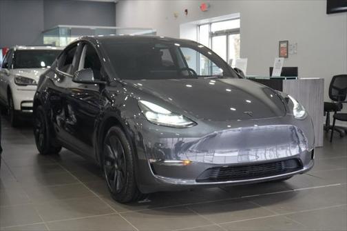 2024 Tesla Model Y Long Range Dual Motor All-Wheel Drive