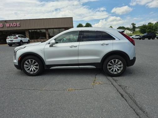 2020 Cadillac XT4 Premium Luxury