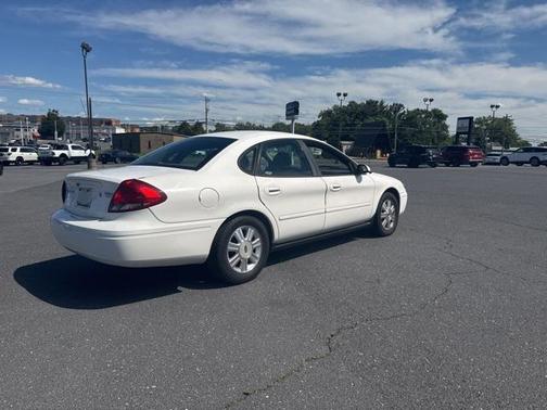 2005 Ford Taurus SEL