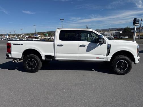 2025 Ford F-350 Platinum