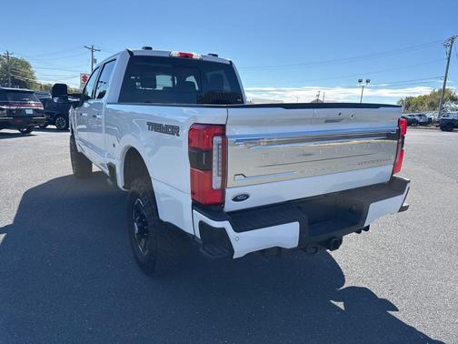 2025 Ford F-350 Platinum