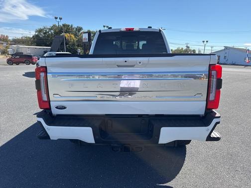 2025 Ford F-350 Platinum