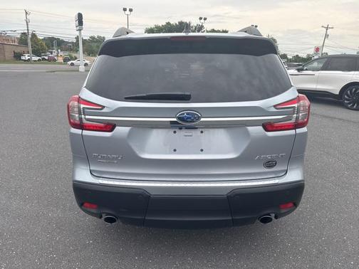 2025 Subaru Ascent Premium 8-Passenger
