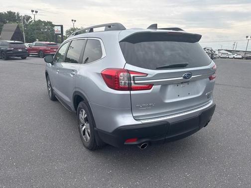 2025 Subaru Ascent Premium 8-Passenger