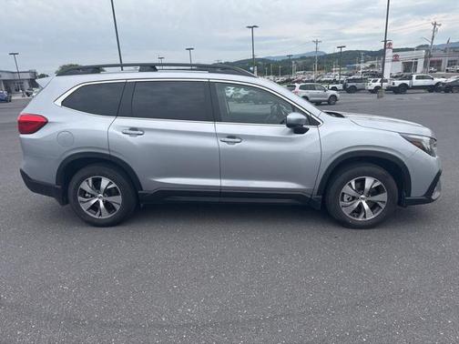 2025 Subaru Ascent Premium 8-Passenger