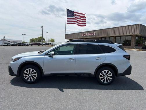 Ice Silver Metallic 2021 Subaru Outback Premium