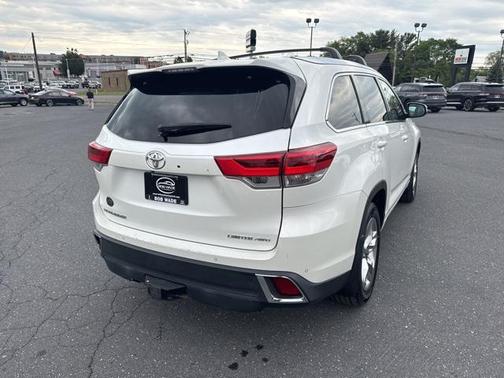2017 Toyota Highlander Limited Platinum
