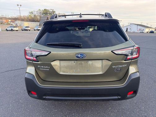 Autumn Green Metallic 2025 Subaru Outback Premium