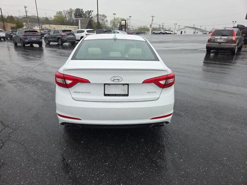 Quartz White Pearl 2017 Hyundai SONATA Sport