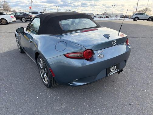2016 Mazda MX-5 Miata Grand Touring